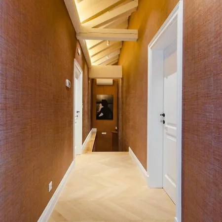 Splendid Stoned Apartment *